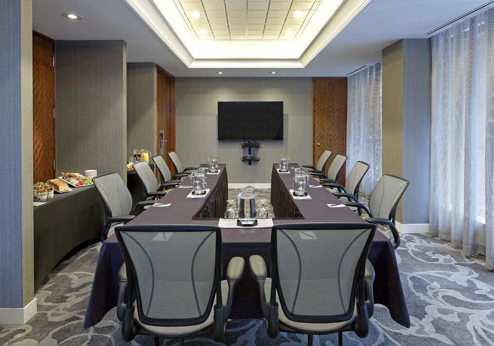 Cambridge Suites تورونتو المظهر الخارجي الصورة