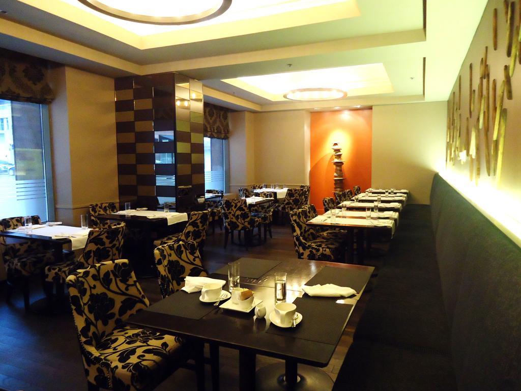 Cambridge Suites تورونتو المظهر الخارجي الصورة